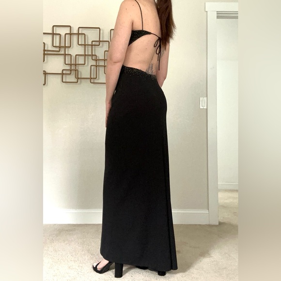 Vintage Y2K Dave and Johnny black gown with beading. Vintage size 7/8 (6) - Picture 8 of 13